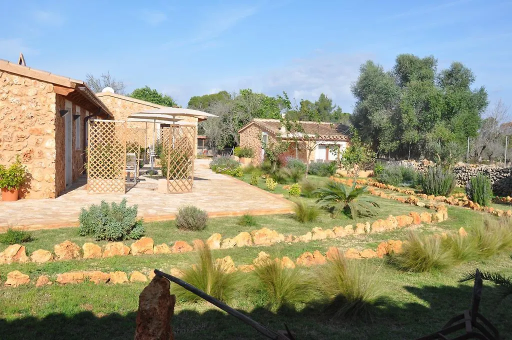 Farm stay Can Porreti Agroturisme Lloret de Vistalegre Spain